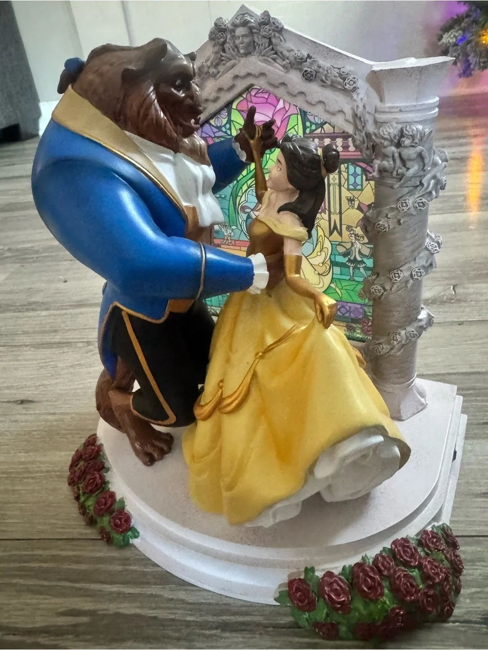 Disney Showcase Beauty and the Beast Belle & Beast Light-Up Figurine